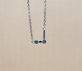 گردنبند نقره طرح هندسی نگیندار