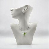 گردنبند نقره مدل سواروسکی طرح مکعب سبز