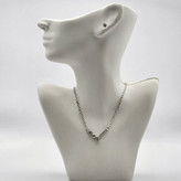 گردنبند نقره طرح هندسی نگیندار